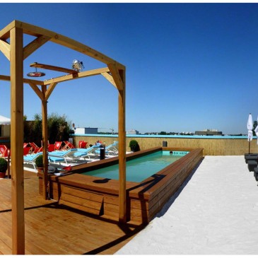 New central beach club with pool
